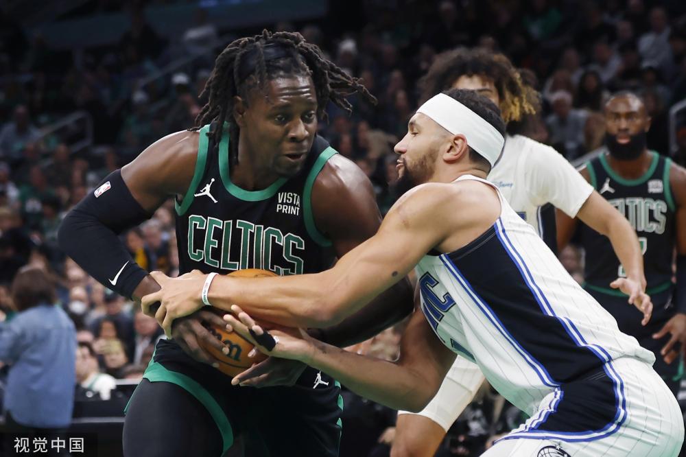 足球世界中 足球世界中