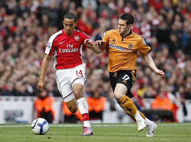 借助反弹球 借助反弹球