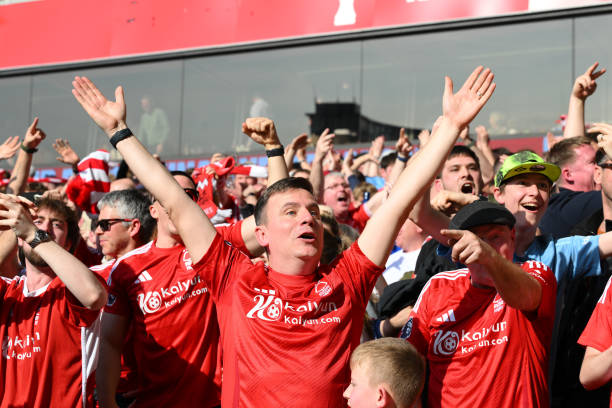 莱昂内尔 莱昂内尔